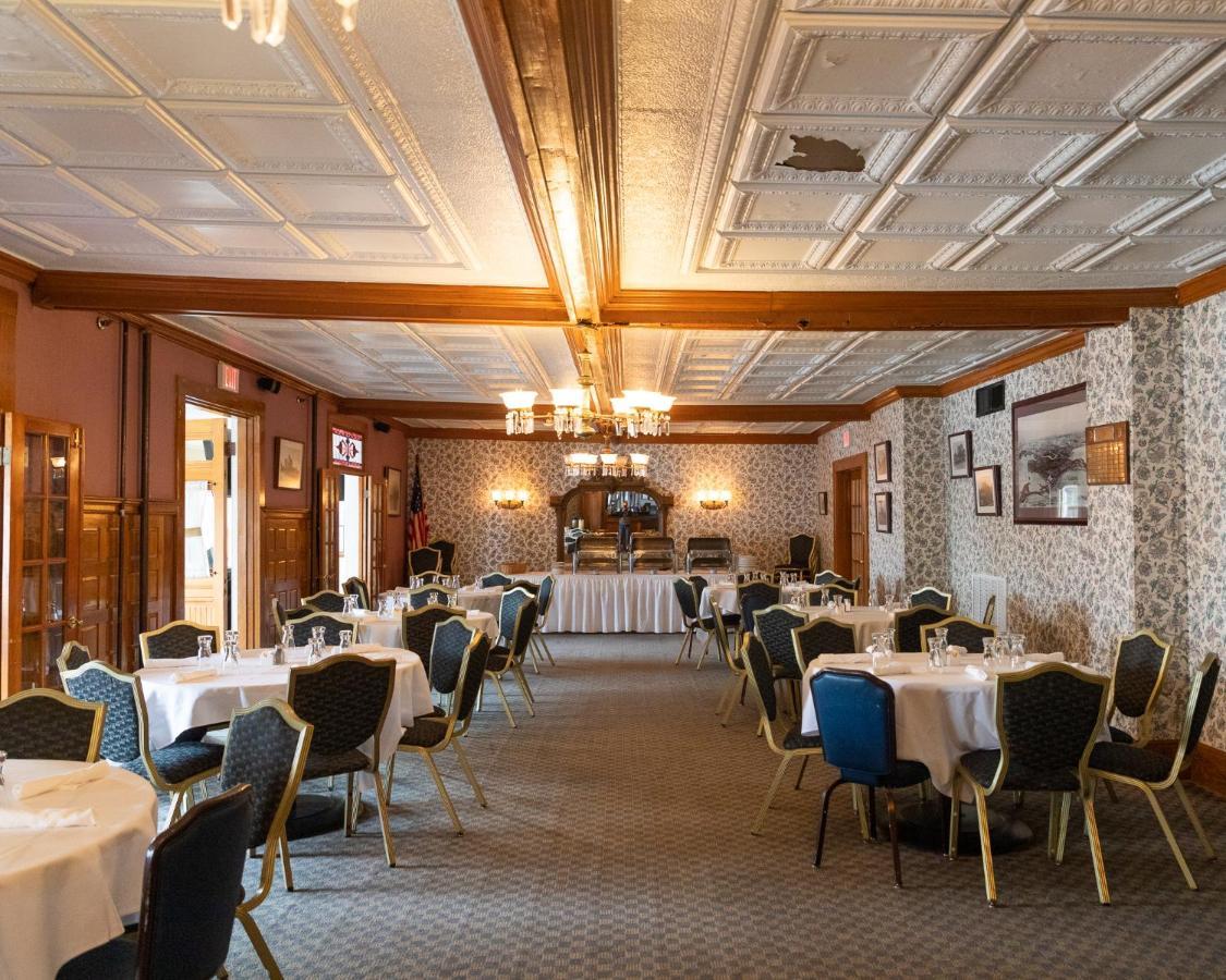 Winthrop Arms Hotel Restaurant Logan Airport מראה חיצוני תמונה