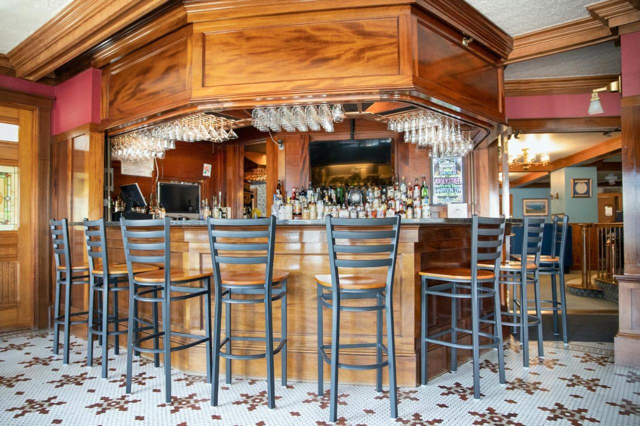 Winthrop Arms Hotel Restaurant Logan Airport מראה חיצוני תמונה